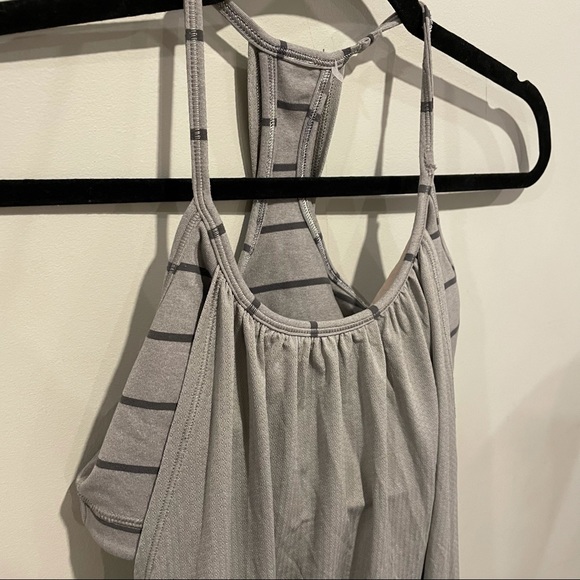 Lululemon No Limit Grey and Grey/Black Stripe Racerback Tank Top Women Sz Small - Picture 9 of 13